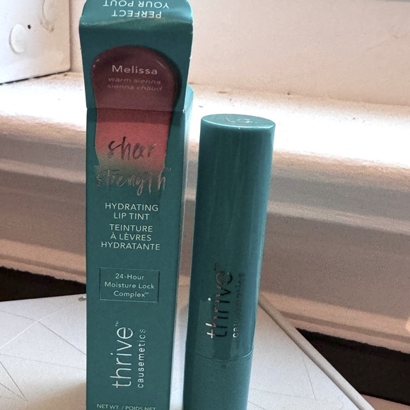🎩 Unique Thrive Causemetics Shar Strength Hydrating Lip Tint - Color Melissa 🎩 - Picture 9 of 9